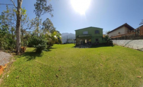 Casarão na Praia Maranduba c Jardim